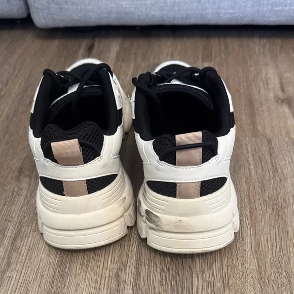 Steve Madden Black, White, and Tan Chunky Sneakers - Picture 4 of 9